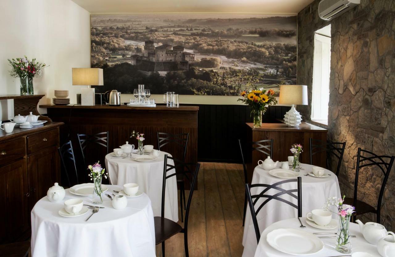 La Locanda Del Borgo Torrechiara Kültér fotó